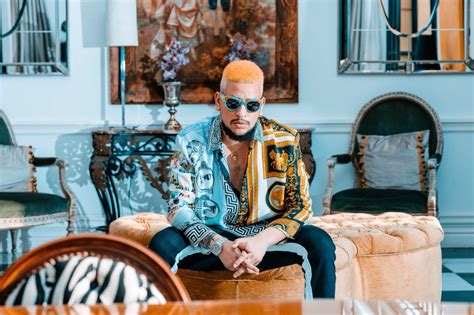 aka wearing versace|fela in versace song.